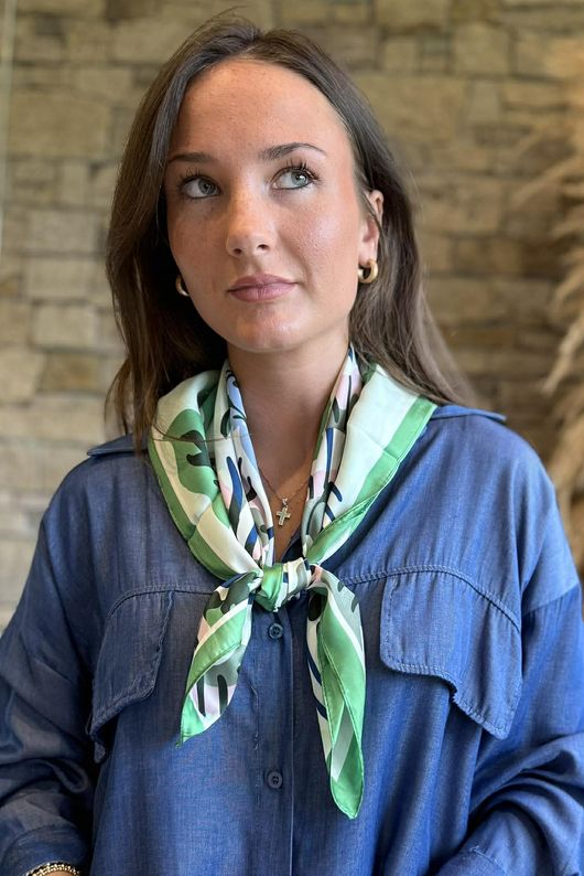 Matteao Silky Blend Square Scarf Green /30=
